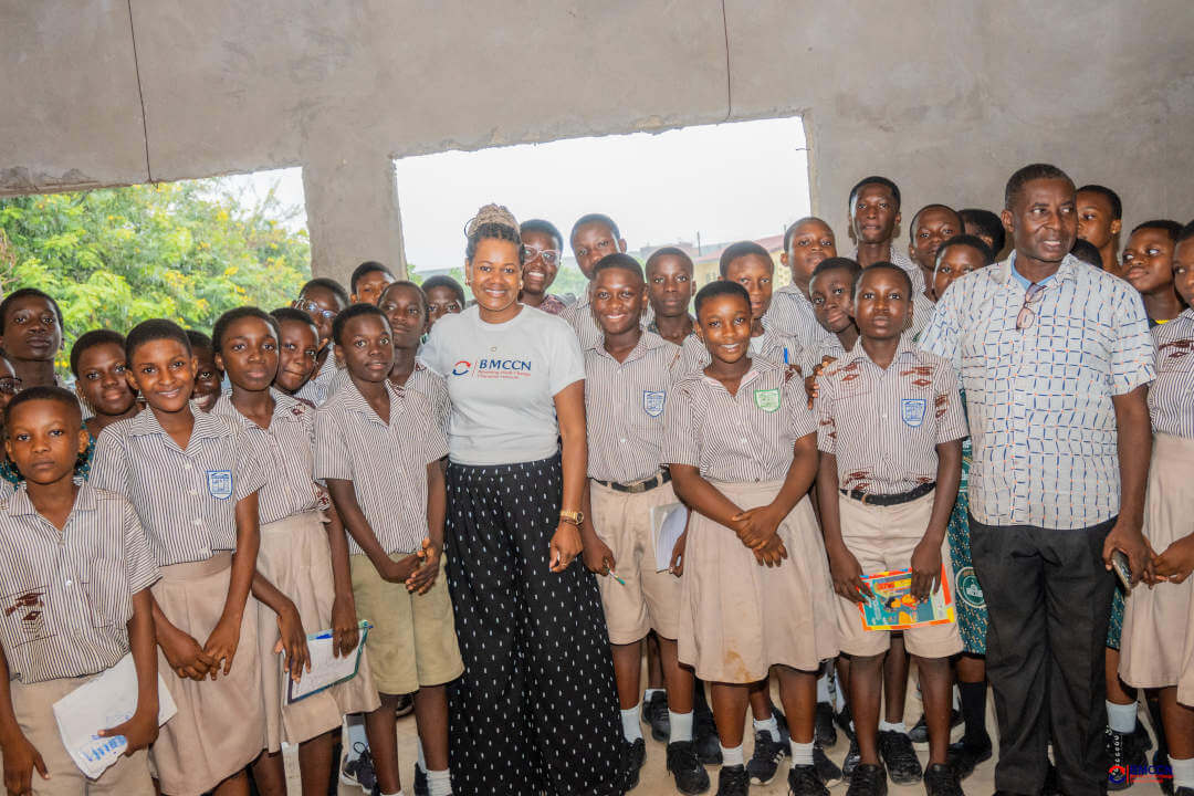 Photo with school children